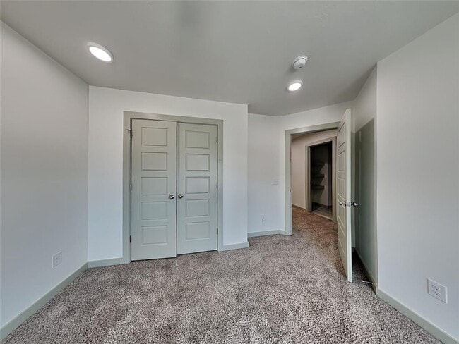 Building Photo - 13526 Vinita Dr