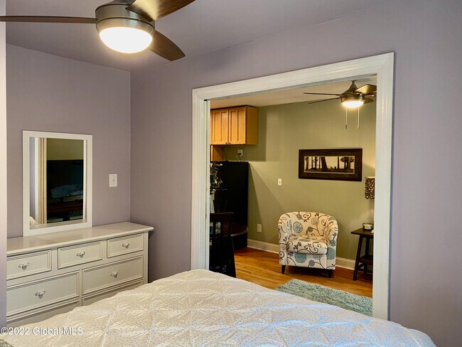 Building Photo - 4 Corinne Ct