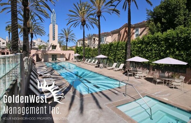 Building Photo - Elegant Dual Master 2Bdm 2.5Ba Townhome in...
