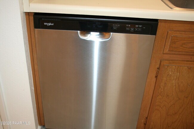 Building Photo - 11014 W Cheryl Dr