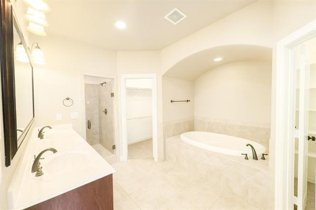 Building Photo - 1316 High Meadow Dr