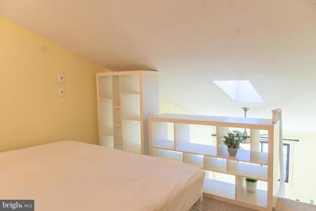 Building Photo - 9804 Hellingly Pl