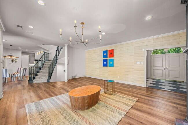 Building Photo - 8707 Savannah Ave