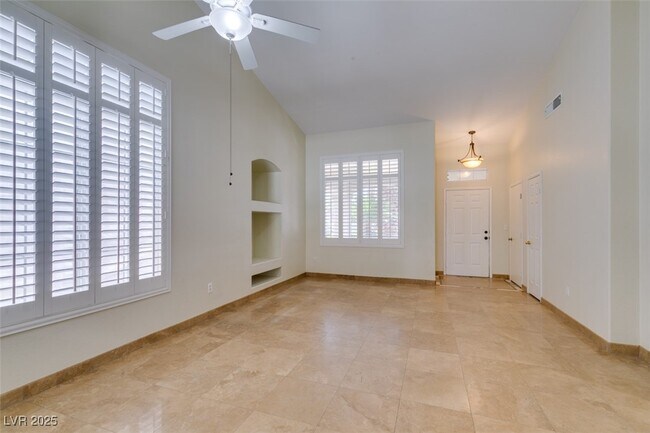 Building Photo - 9530 S Soloshine St