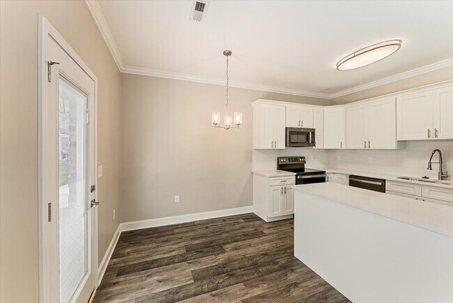 Building Photo - 415 Flt Rdg Wy