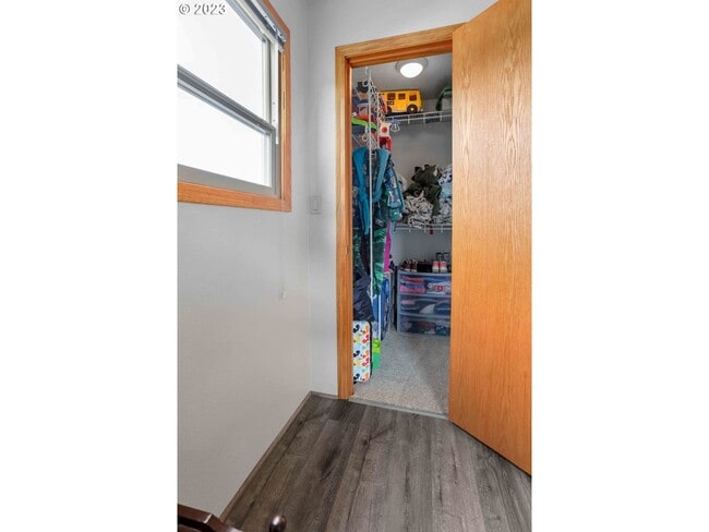 Building Photo - Great Home on 1/3 Acre