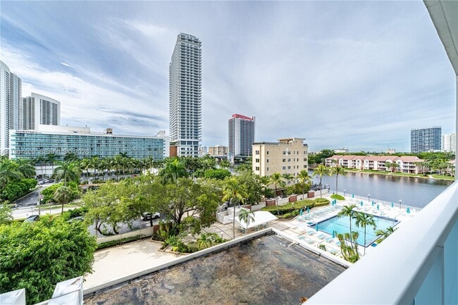 Building Photo - 3800 S Ocean Dr