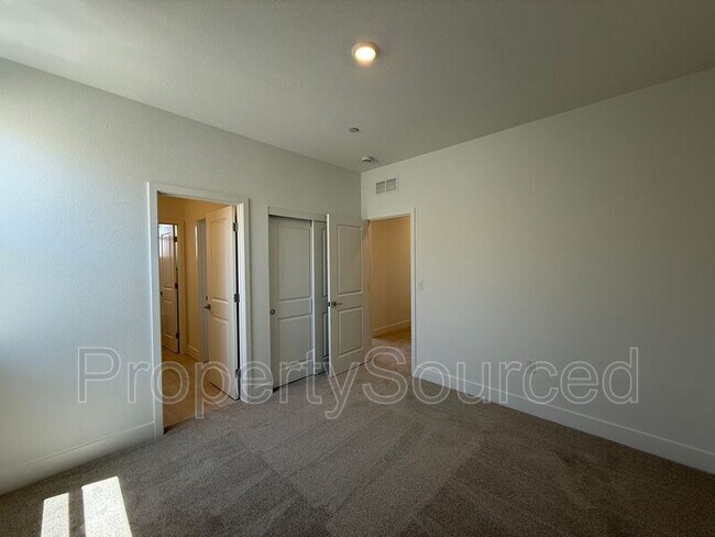 Building Photo - 1336 Martorella Ave
