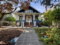 Building Photo - Mount Baker Home