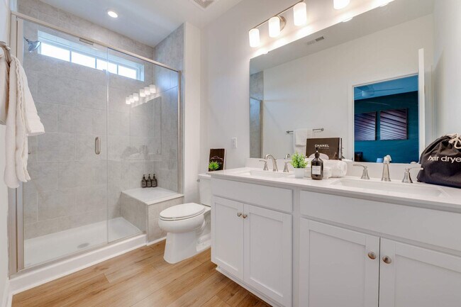 Building Photo - 4016 Bunker Dr