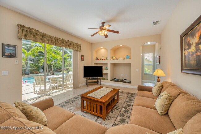 Building Photo - 477 Pirate's Moon Ct