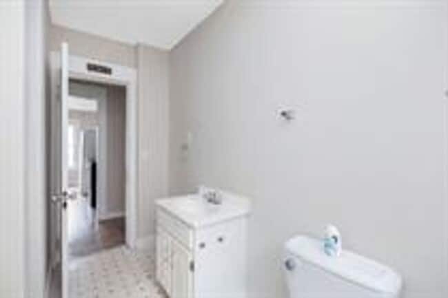 Building Photo - 1873-1875 Northampton Street