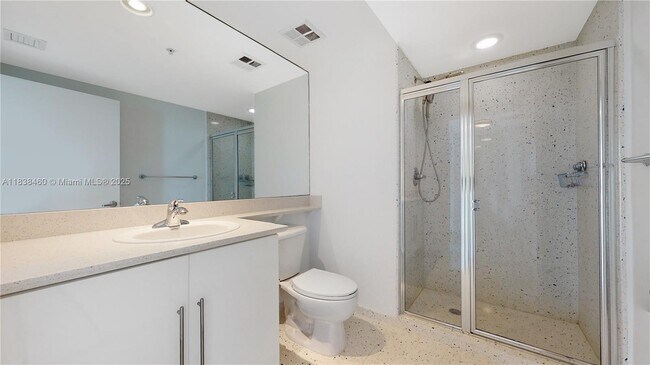 Building Photo - 325 S Biscayne Blvd