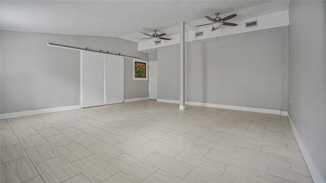 Building Photo - 2992 Chantilly Ave