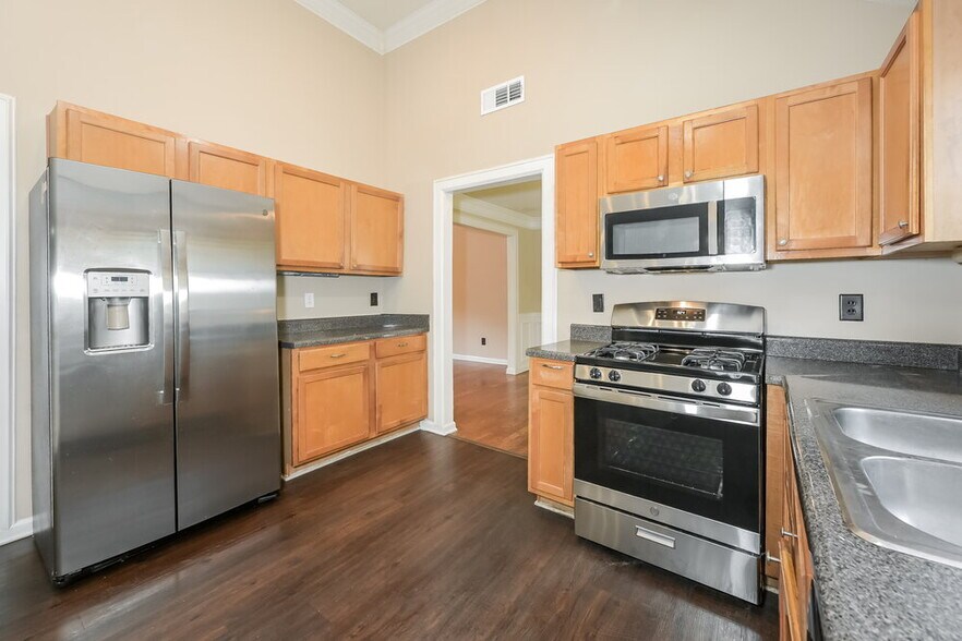 Building Photo - 4063 Percheron Ln SW