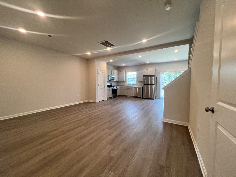 Building Photo - 108 Kelhigh Dr