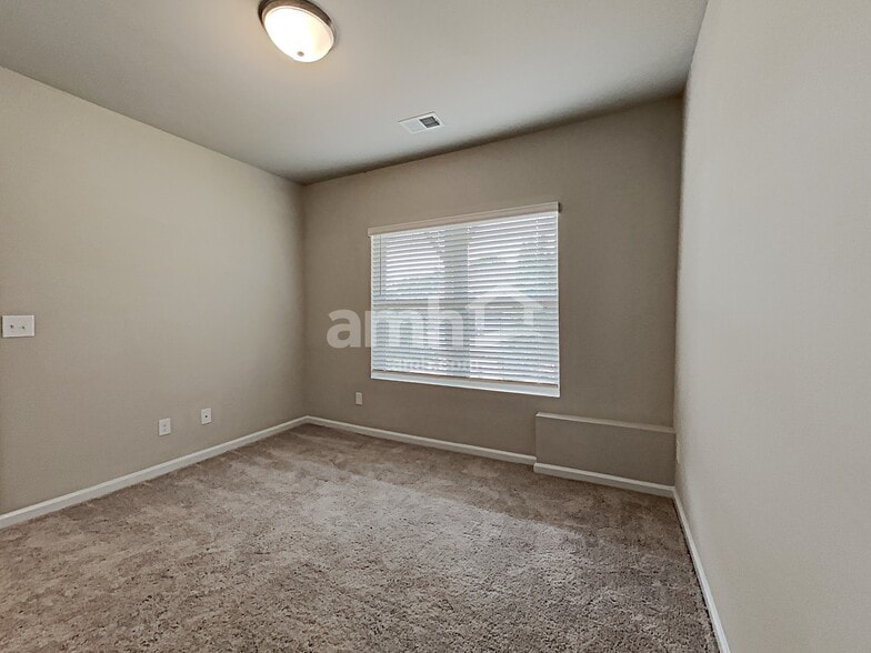 Building Photo - 358 Winston Cir