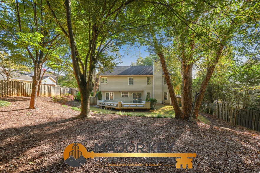 Building Photo - 1620 Midland Ct