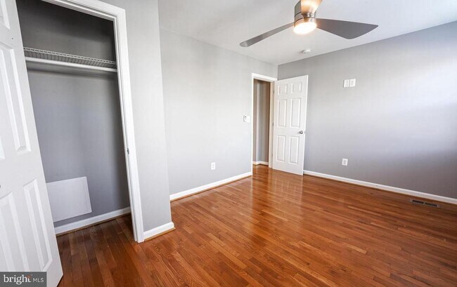 Building Photo - 1210 Oronoco St