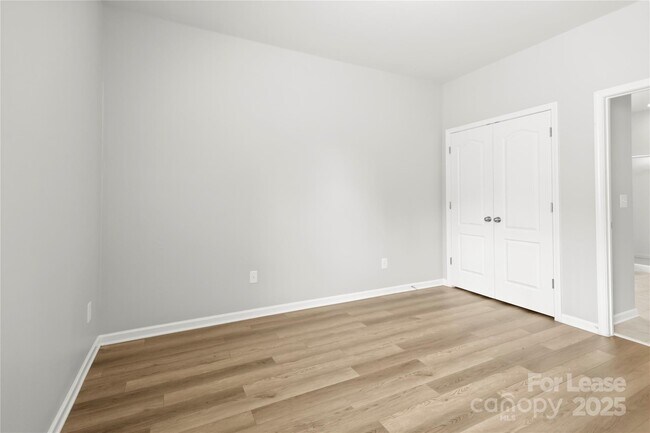 Building Photo - 131 Cherry Bark Dr