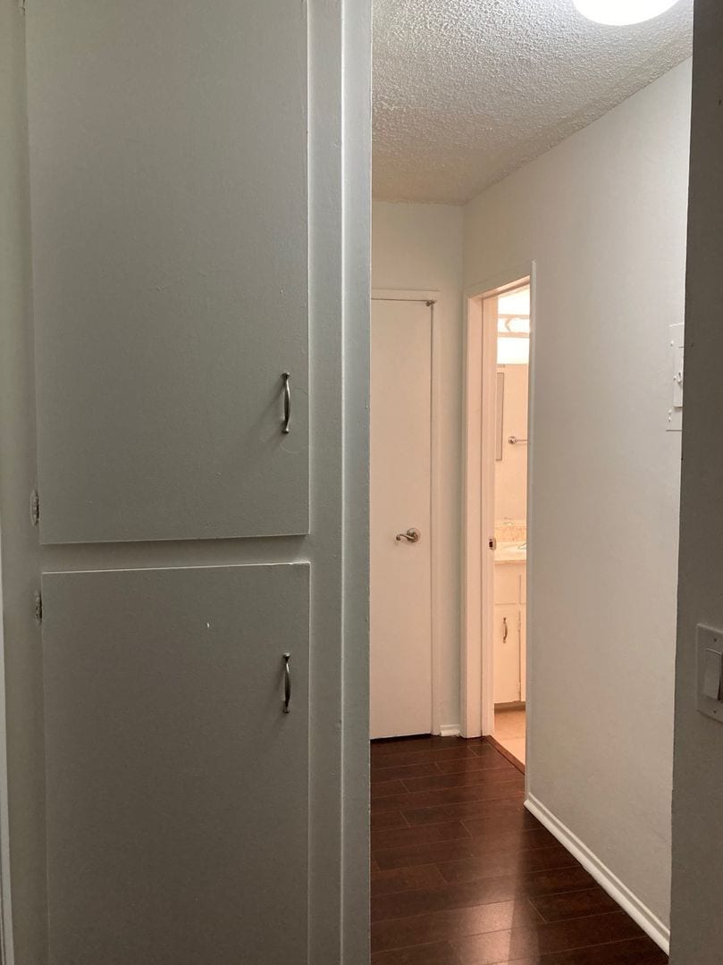 Building Photo - 10745 Hortense St