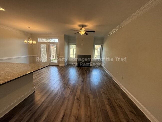 Building Photo - 3833 Thistleberry Rd