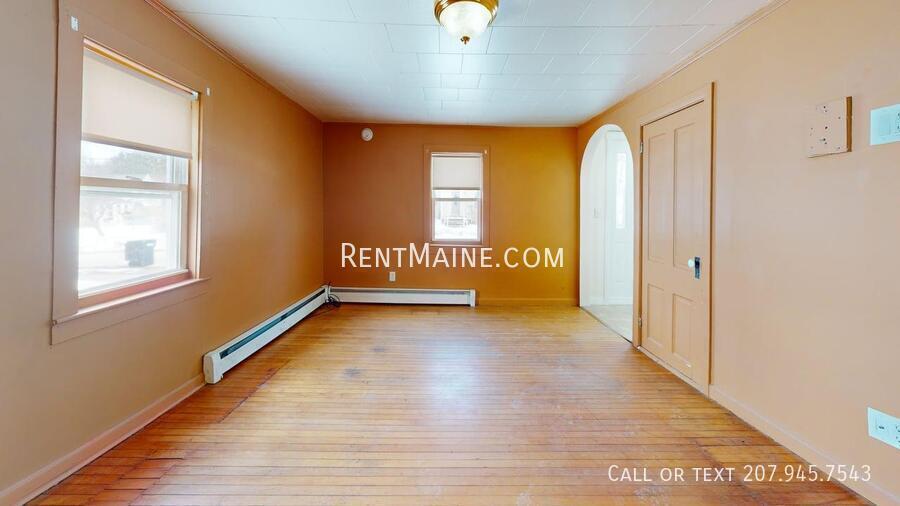 Building Photo - 322 Grove St