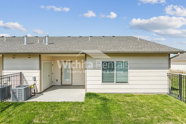 Building Photo - 12868-12868 W Wheatland Ct