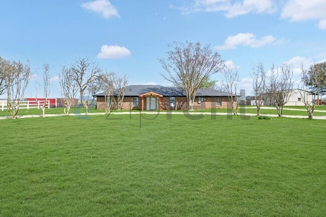 Building Photo - 2404 TX-289