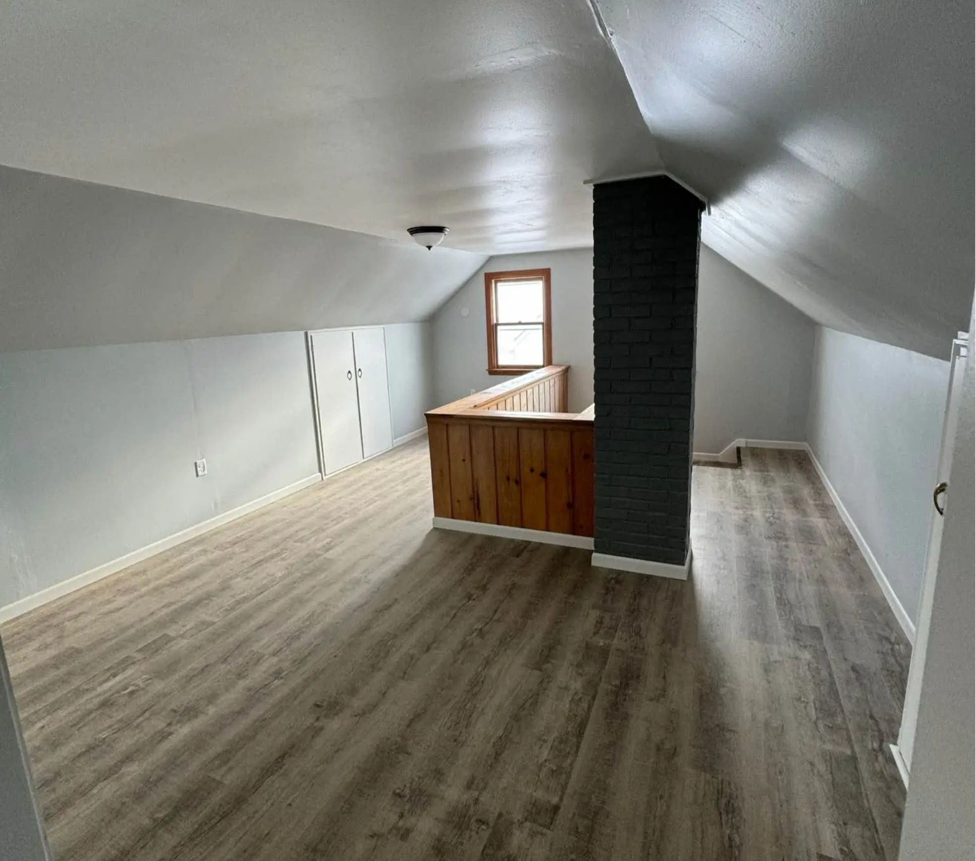 Building Photo - 1006 N 1st Ave