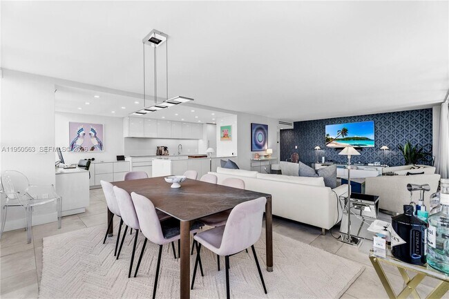 Building Photo - 11 Island Ave