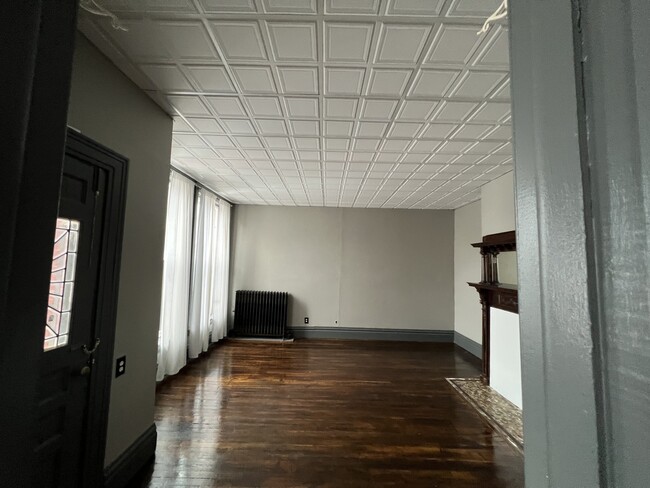 Building Photo - 123 S Pennsylvania Ave