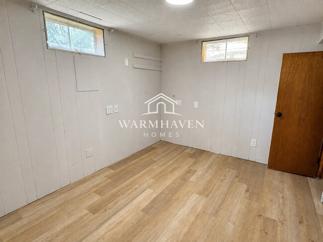 Building Photo - 770 Danner Rd