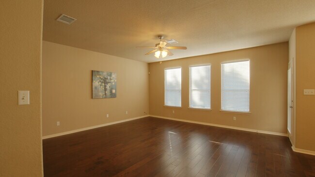 Building Photo - 197 Ferrule Dr