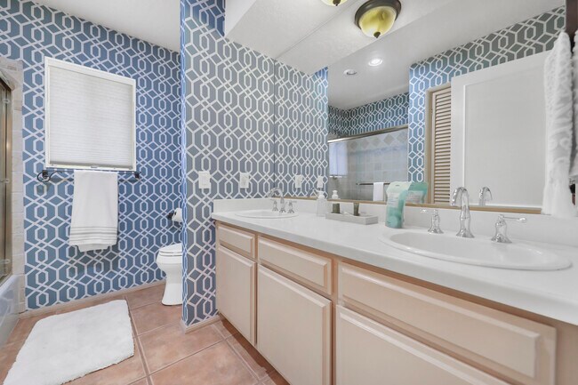 Building Photo - 72816 Mesa View Dr