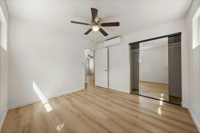Building Photo - 6165 Severin Dr