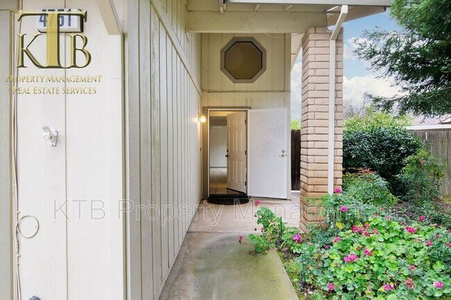 Building Photo - 4751 Knapp Way