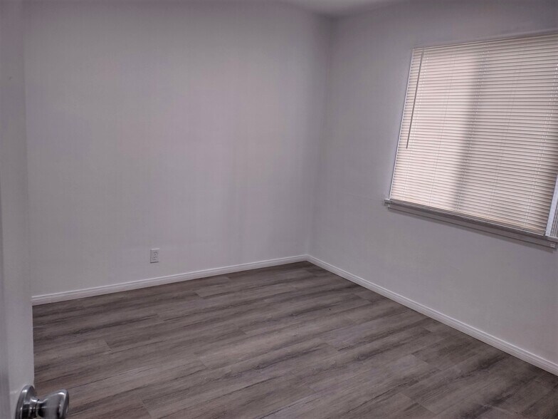 Bedroom - 202 N Florence St