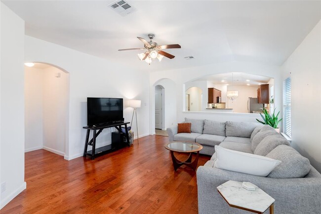 Building Photo - 1310 Sunny Meadows Loop