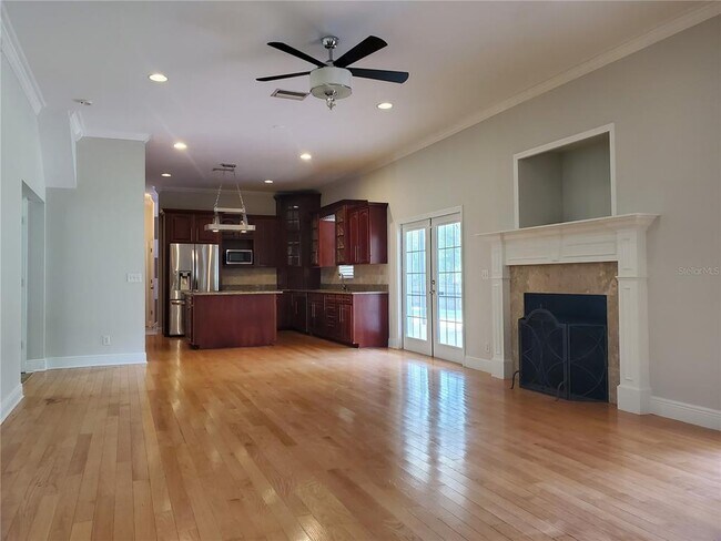 Building Photo - 2121 Fairfield Ave