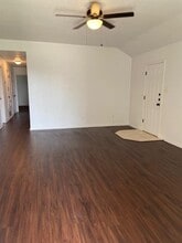 Building Photo - 3700 Dustin Ct