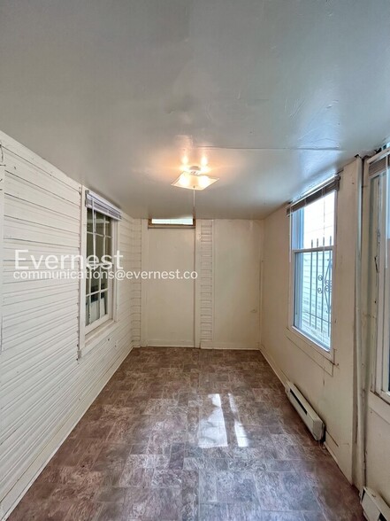 Building Photo - 1204 N 20th St
