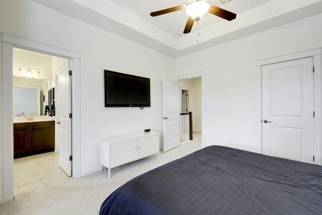 Building Photo - 4136 Berkman Dr