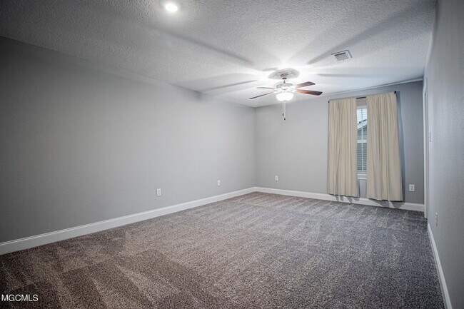 Building Photo - OCEAN SPRINGS SCHOOLS  - BEAUTIFUL HOME IN...