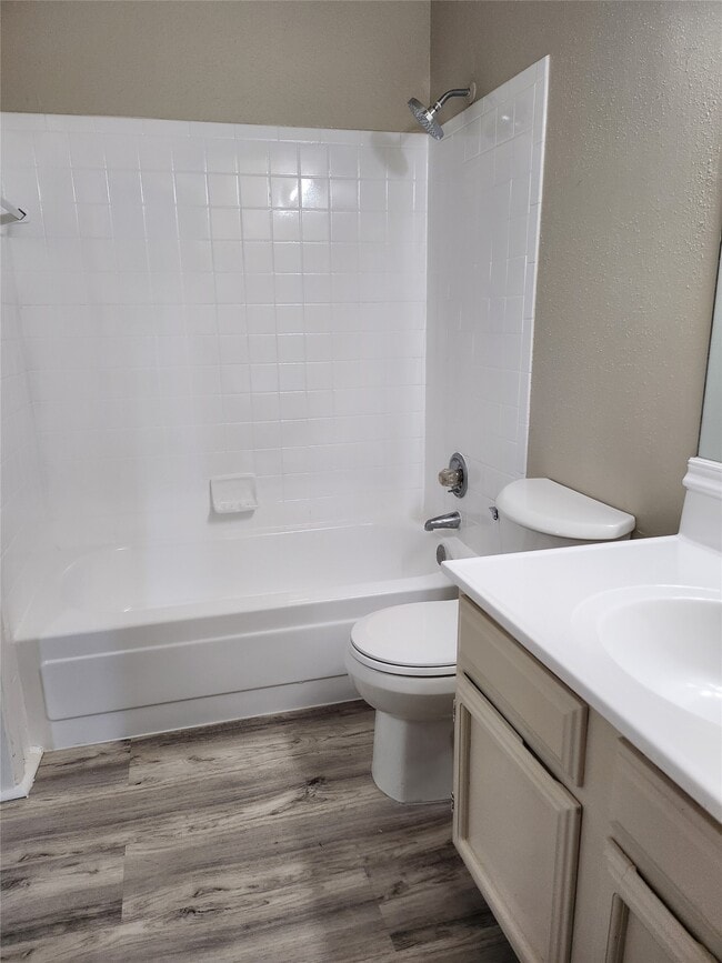 Building Photo - 6602 Harbor Town Dr