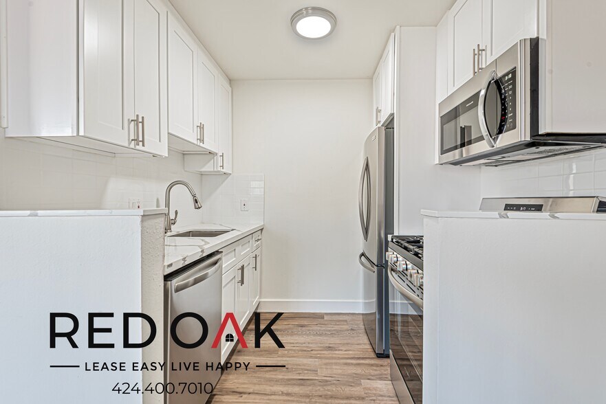 Building Photo - 2724 Abbot Kinney Blvd