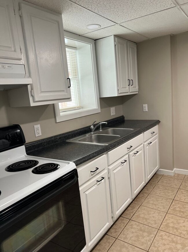 Building Photo - 1762-1766 W Trindle Rd