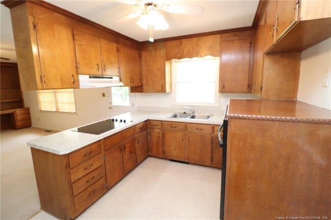 Building Photo - 116 Shirley Dr