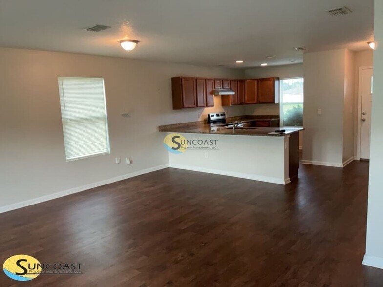 Building Photo - 8166 Coral Vine Ct