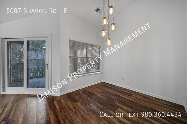 Building Photo - 5007 Sharon Rd